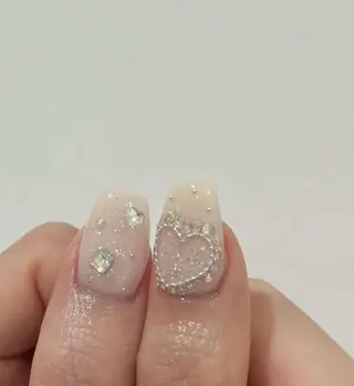 ネイル Ui_Amor (パラジェル)のネイルデザイン