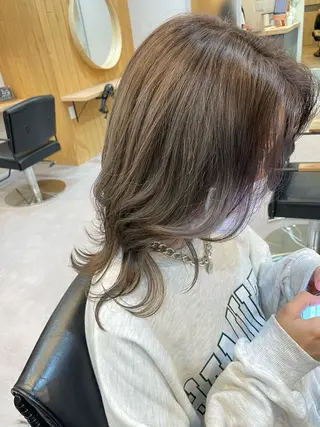 カラー akane .のヘアスタイル