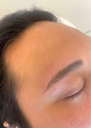 アイブロウ アイブロウサロンiBROW.　川口店(眉毛専門店)所属・吉田 歩海の眉毛・アイブロウイメージ