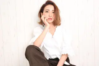 カラー due hair 京都駅前店 MILBON オージュア認定サロン【デューヘアー】所属・ハイトーンブリーチ 土坂　由志【京都】のヘアスタイル