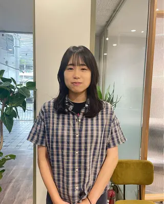 ミディアム カットパーマモデル 山中 遥のヘアスタイル