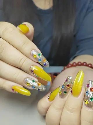 ロング ネイルサロンキューティプティ所属・アワ ネイル池袋のネイルデザイン