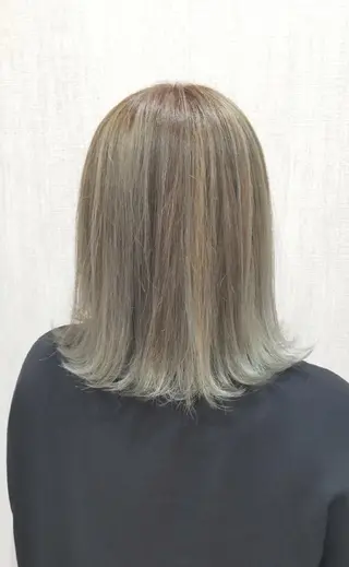 ミディアム カラー 顔周りレイヤーカット 髪質改善代表西村功平のヘアスタイル