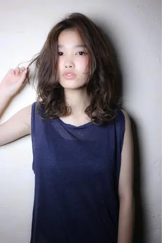 ミディアム カラー パーマ 前樫 将太のヘアスタイル