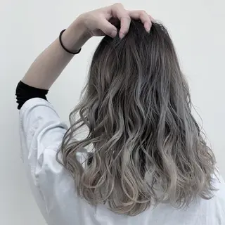 ミディアム カラー N° jillva ♦️川端裕司♦️のヘアスタイル