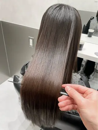 ロング 美髪職人あお🦕 髪質改善｜原宿のヘアスタイル