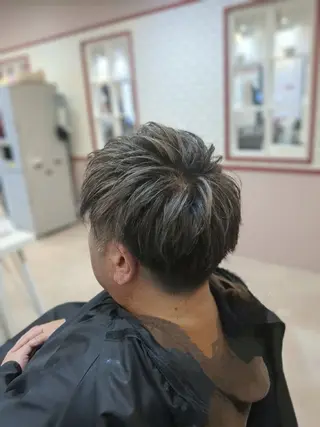 ショート カラー アグヘアーヴィズ 永山店所属・菅原 涼のヘアスタイル