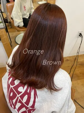 セミロング カラー 艶ハイトーン🔆 ️️️安座間 希のヘアスタイル