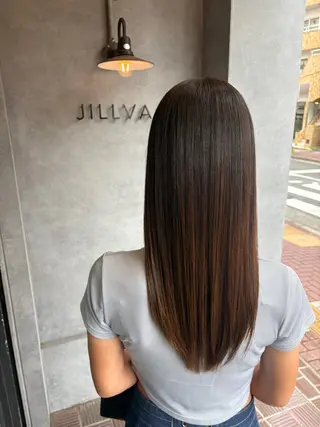 ロング NANA .のヘアスタイル