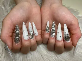 ネイル SOARE🤍 🤍のネイルデザイン