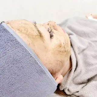 Salon de navi所属・WAVE nagisaのネイルデザイン