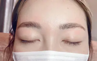 アイブロウ RINA le'abydamのマツエク・マツパデザイン