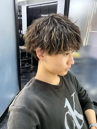 ショート パーマ メンズ メッシュカラー 艶髪/西尾 幸樹のヘアスタイル