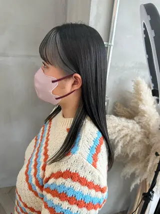 カラー 益 佑夏のヘアスタイル