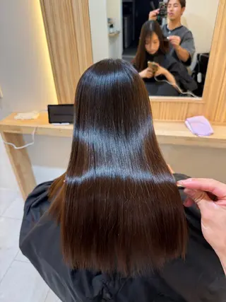 セミロング attrait南堀江所属・KAISEI髪質改善 /縮毛矯正のヘアスタイル