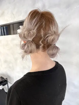 ミディアム ヘアアレンジ すぎもと さき⚡️ レイヤー･*パーマのヘアスタイル