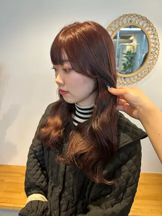 ミディアム カラー yuika .のヘアスタイル