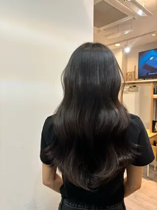 ロング カラー 🩶透明感カラー🩶 ミズキのヘアスタイル