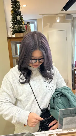 セミロング カラー Rinon所属・沖 真琴のヘアスタイル