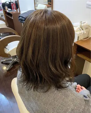 ミディアム カラー KARIOCA HEAD DESIGN所属・Sakairi Yunaのヘアスタイル