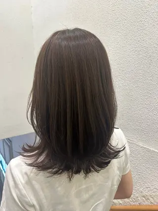 ミディアム 山田 桃華のヘアスタイル