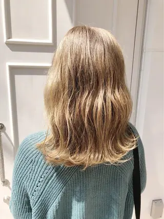 ミディアム カラー 🫟Blanco🫟 Color&Careのヘアスタイル
