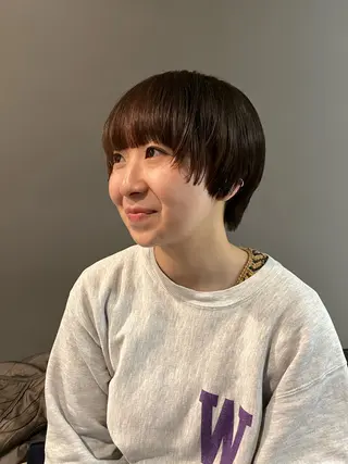 ショート NERO 眞下秋歩のヘアスタイル