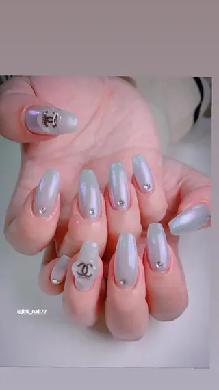 ネイル JINI NAIL所属・ジニ ネイルのネイルデザイン