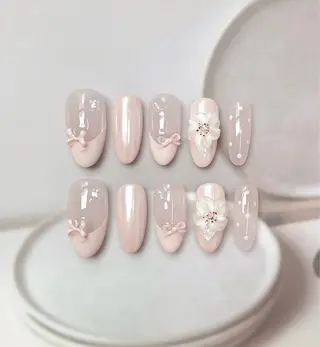 ネイル Maggie チョウチョウのネイルデザイン