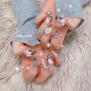 ネイル オーナーネイリスト MAKIのネイルデザイン