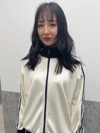 ミディアム カラー 過ごしやすい美容室 でありたいのヘアスタイル