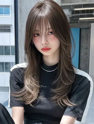 ロング 守屋 歩夢のヘアスタイル