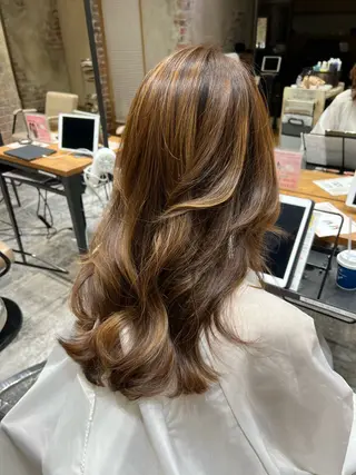 ロング カラー 💍新宿ショート 💍岩田莉奈のヘアスタイル