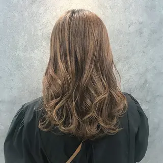 セミロング 所渉/韓国レイヤー /ウルフカットのヘアスタイル