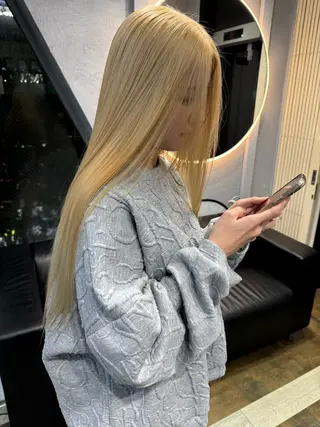 セミロング カラー dao/ミルクティー /ブラウン/ブロンドのヘアスタイル