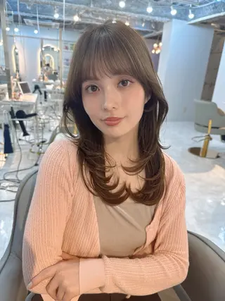 セミロング レイヤーカット 中屋光貴のヘアスタイル