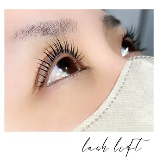 マツエク・マツパ &me beautyのネイルデザイン