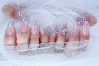 ネイル She   Nail所属・ISA_ BELLAのネイルデザイン
