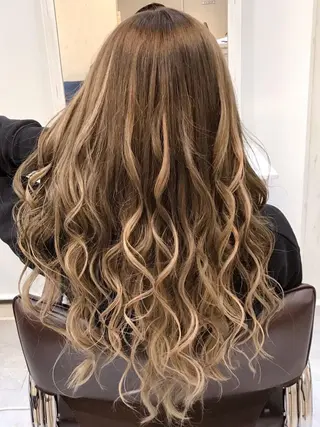 ロング カラー パーマ ヘアアレンジ Device ディバイスのヘアスタイル