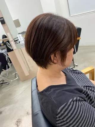 ショート akane/ 縮毛矯正/暖色のヘアスタイル