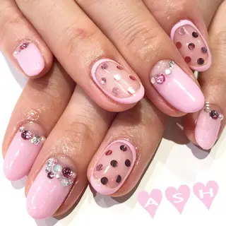 ネイル 🩵NORIKO 上品ネイルが得意🩵のネイルデザイン