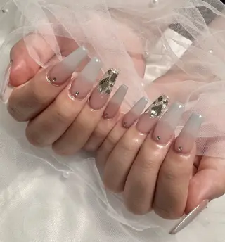 ネイル Roi〈ロワ〉 Rinneのネイルデザイン