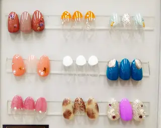 ネイル NAIL BUZZ ヒラバヤシのネイルデザイン