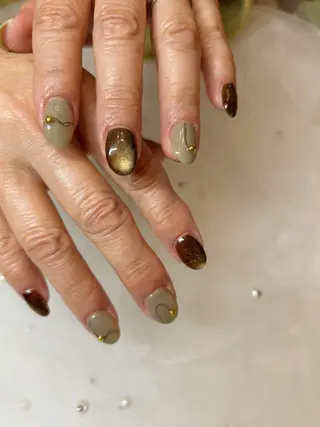 ネイル takara nail所属・takara射水高岡 マグネット韓国ポップのネイルデザイン