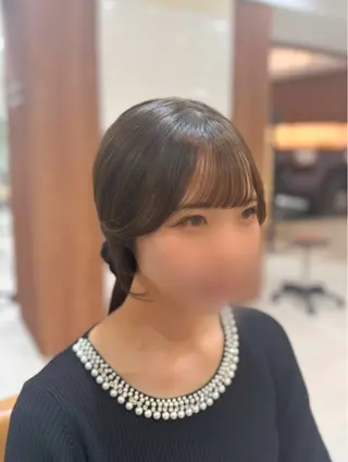 セミロング yuzua/艶感 /透明感/レイヤーのヘアスタイル