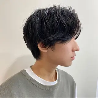 ミディアム パーマ メンズ JINKIメンズ特化 メンズカットパーマのヘアスタイル