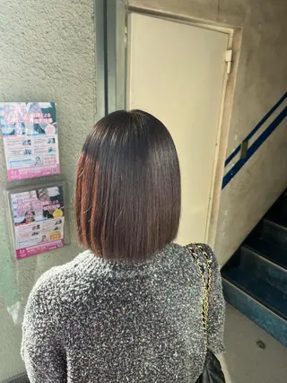 ショート カラー 艶髪/ハイトーン/ ヘアセット/モエノのヘアスタイル