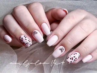 ネイル ✨Nailsalon Vi+✨のネイルデザイン