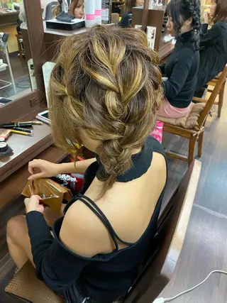 ショート ヘアメイクサロンバリー所属・泉 汐織のヘアスタイル