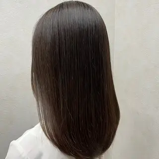 ミディアム カラー 有田裕真 【ブリーチカラー】のヘアスタイル